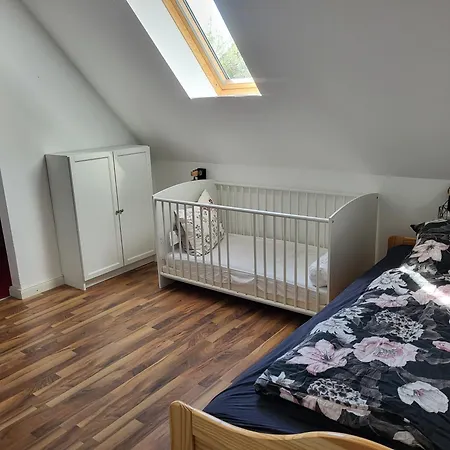 Komplette 4 Zimmer Og Monteurwohnung 公寓 *